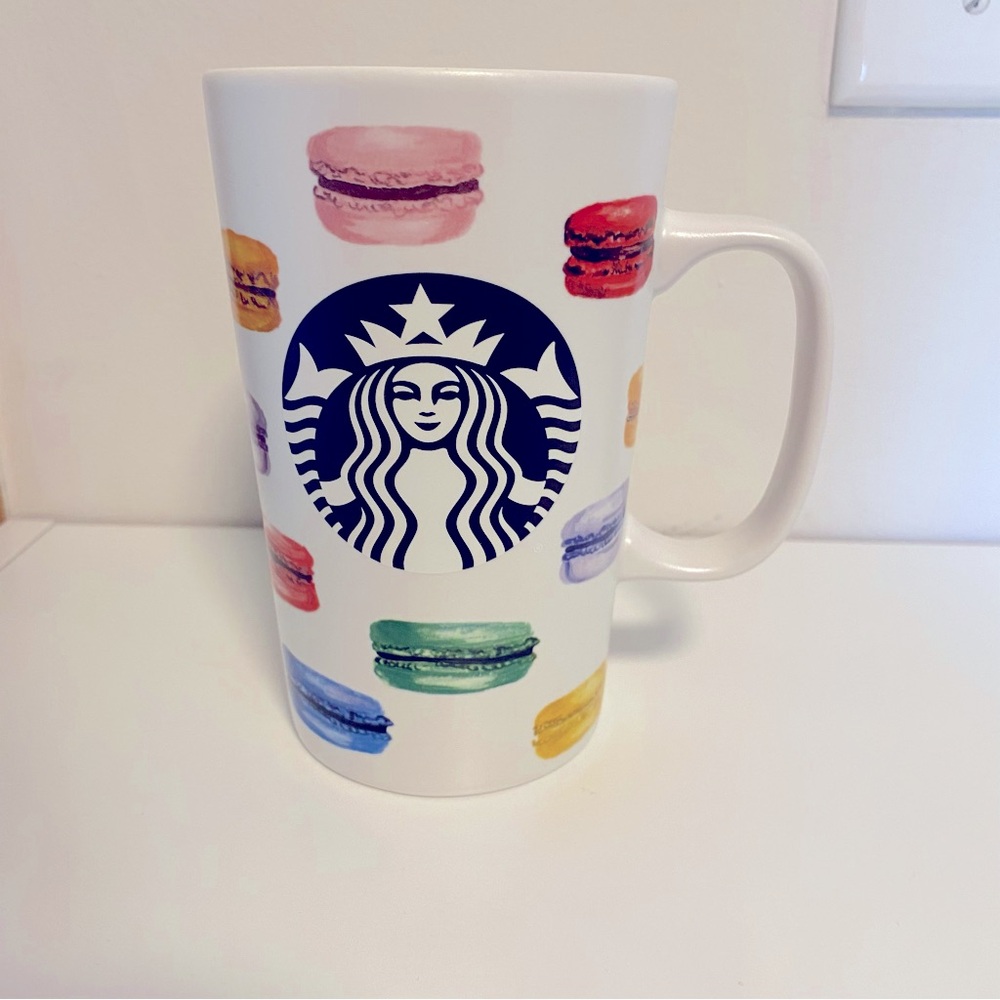 Starbucks 2015 Rainbow Macaron- Limited
Edition Dot Collection Mug